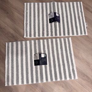 BROOKS BROTHERS White Gray Strip Bath Rug Set of 2: (34 x 21") (24 x 17") NWT